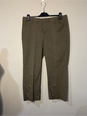 Old Navy Men's Olive Chino Pants